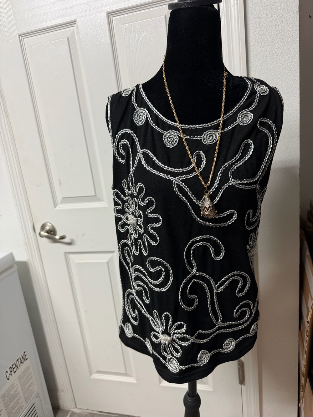 Vintage Lauren Michelle Embellished Sleeveless Top Black Silver Pearl Large